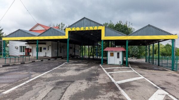 Українцям радять тимчасово уникати перетину кордону з Польщею в Устилузі