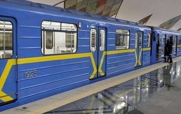 В метро Києва жінку побили за проросійські гасла