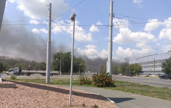 В РФ загорівся завод з виробництва деталей РСЗВ