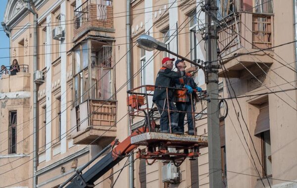 Відключення світла у трьох областях – Укренерго