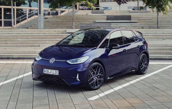 Volkswagen запустив виробництво спецверсії електрокара ID.3 GTX FIRE+ICE