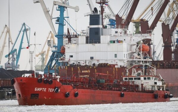 ЄК розробляє плаваючу стелю ціни на нафту РФ – ЗМІ