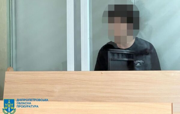 Зарізав жінку біля банкомата: у Дніпрі поліція затримала 14-річного юнака