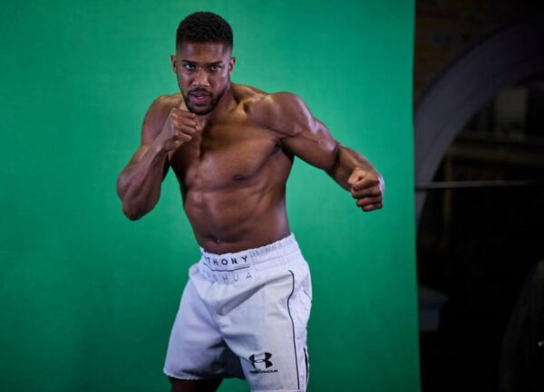 Джошуа готується до поєдинку з представником Франції