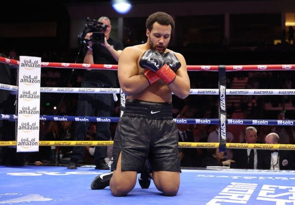 Ексчемпіон оцінив перспективи Ітауми проти Усика