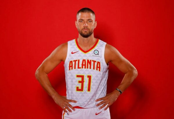 Ексгравець НБА готовий був віддати чималу суму за ігровий номер Леня