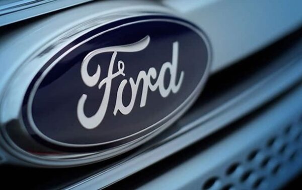 Ford відкликає в США понад 355 000 вантажівок – ЗМІ