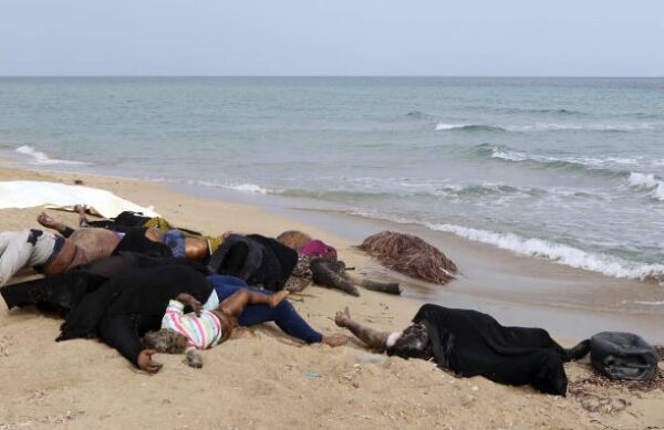 Корабельна аварія біля Ємену: загинули щонайменше 54 мігранти