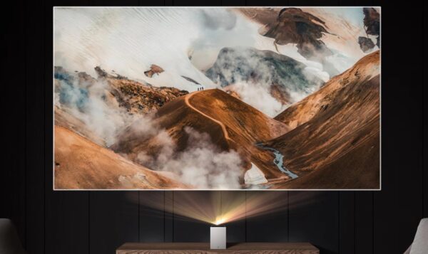 LG випускає свій найкращий лазерний міні-проєктор