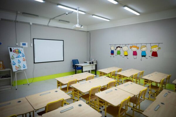 На Харківщині побудують десятки підземних шкіл