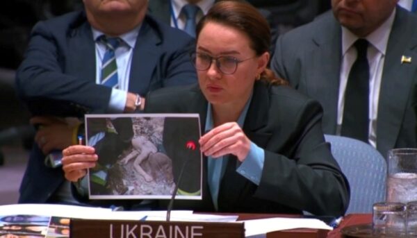 На Радбезі ООН показали фото закатованих українських дітей