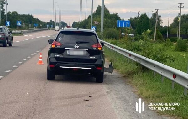 На Рівненщині поліцейський з ознаками сп&rsquo;яніння збив пішоходів