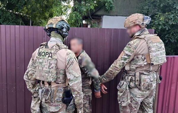 На Житомирщині чоловік погрожував поліцейським гранатою