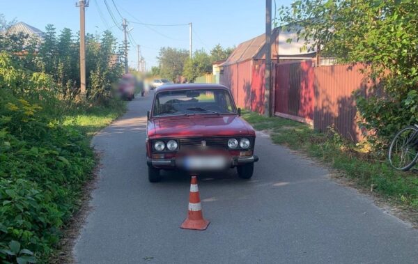 Під Києвом п’яний водій збив жінку на інвалідному кріслі