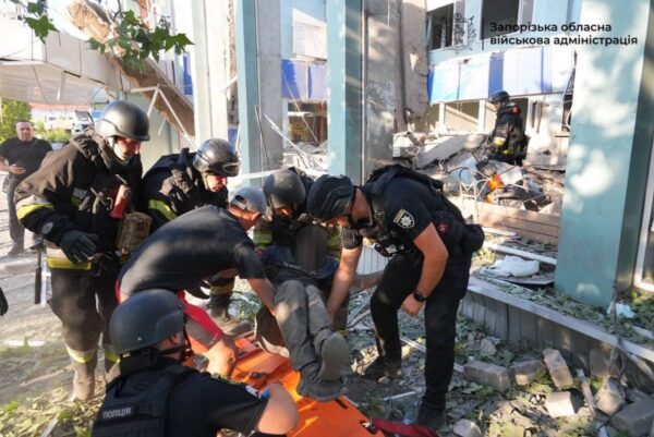 Росіяни КАБом рознесли вокзал у Запоріжжі