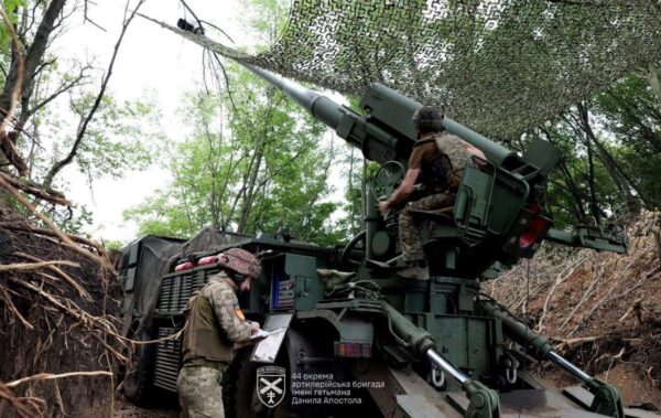 Росіяни тиснуть на 12 напрямках – Генштаб