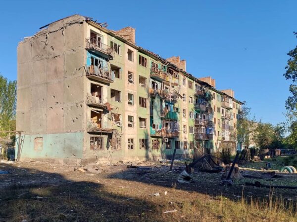 Росіяни завдали авіаудару по Білозерському: двоє загиблих, семеро поранених