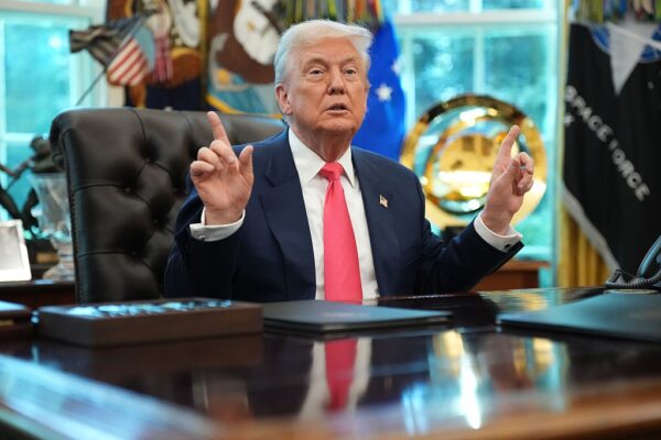 Трамп планує заборонити голосування поштою в США