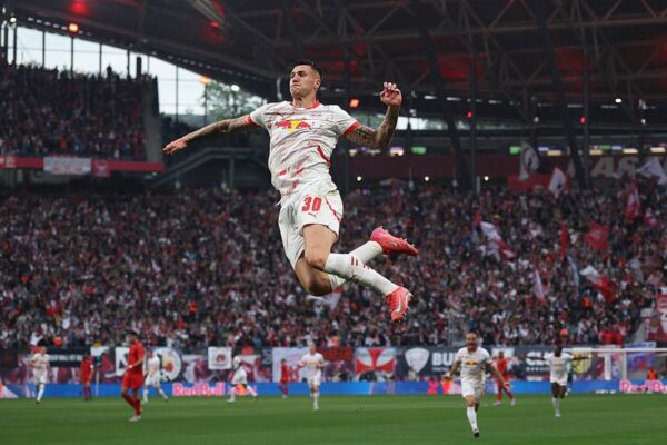 Трансферна сага завершена: зірка Бундесліги обрав новий клуб