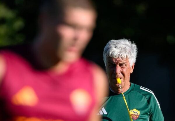 Тренер Роми не став докоряти Довбику, відзначивши його позитивні якості