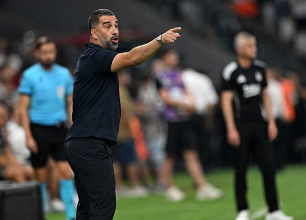 Тренер Шахтаря поділився очікуваннями від гри з Панатінаїкосом