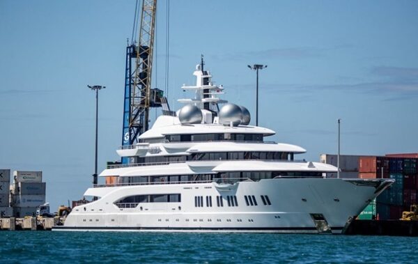 У США на аукціоні продадуть яхту російського олігарха Керімова