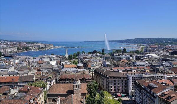 У Женеві тимчасово скасували плату за громадський транспорт