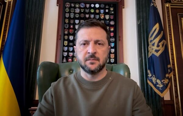 Україна не буде дарувати свою землю – Зеленський