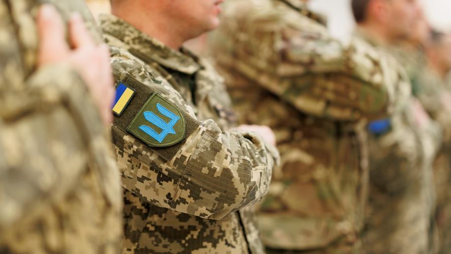 Новини України - Уряд посилив захист викривачів корупції у війську
