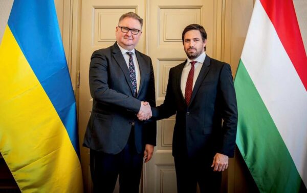 В Угорщині допустили перегляд позиції стосовно членства України в ЄС