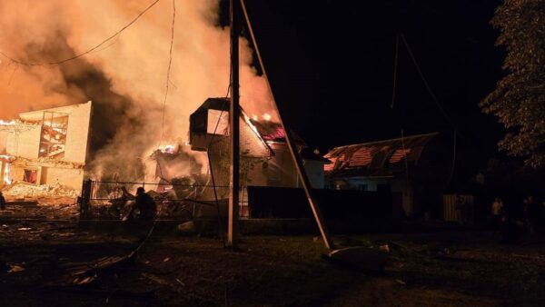 Ворожі дрони вдарили по центру Балаклії: що відомо