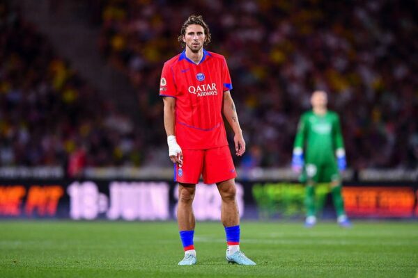 Забарний провів усі 90 хвилин матчу в першій грі за ПСЖ: клуб виграв