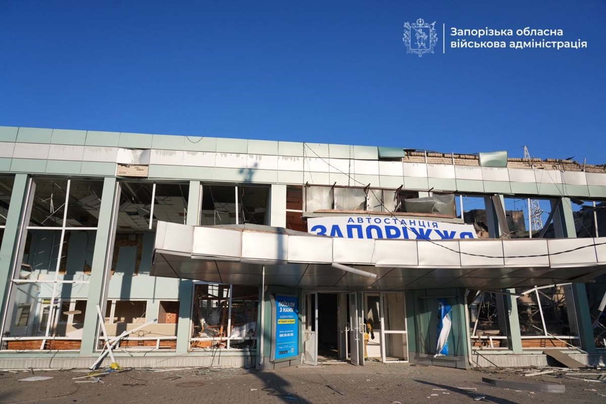 Новини України - Зеленський відповів на удар по вокзалу в Запоріжжі
