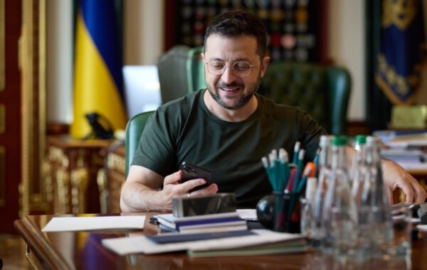 ЗМІ дізнались про переговори Трампа і Зеленського