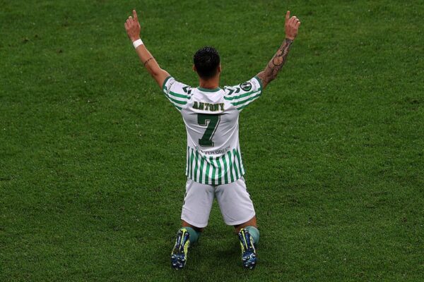 Бетіс не відпускає зірку: ключовий гравець залишається в команді