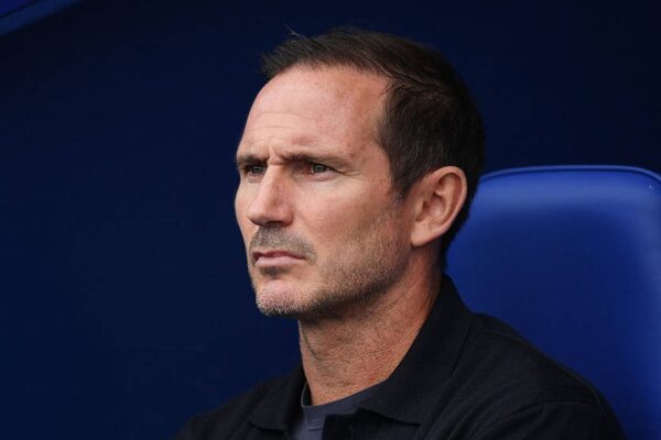 Колишній футболіст Вест Гема може очолити рідну команду як тренер