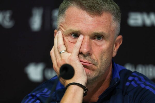 Критика фанатів змусила Реброва закрити коментарі в соцмережі