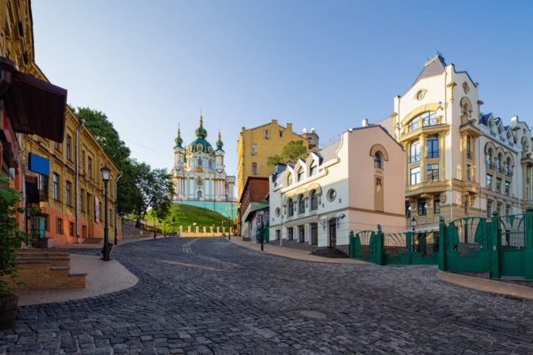 Літо у Києві видалося близьким до кліматичної норми