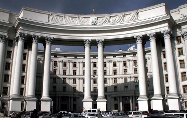 МЗС: Київ очікує від Китаю більших зусиль для миру