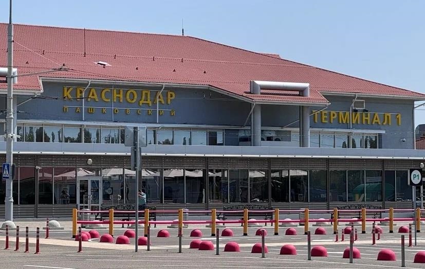 Новини світу - Попри атаки дронів: РФ вперше з 2022 року відкрила аеропорт Краснодара