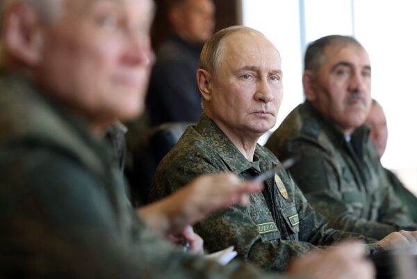 Путін назвав кількість військових Росії в Україні