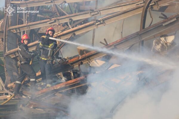 РФ випустила понад 400 БПЛА і 40 ракет – президент