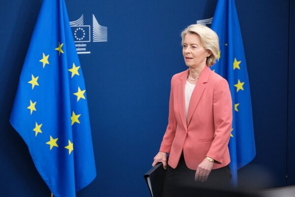 Росія проти GPS. Атака на літак фон дер Ляйєн