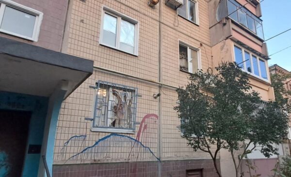 Росіяни вдарили по Дніпропетровщині, виникли пожежі