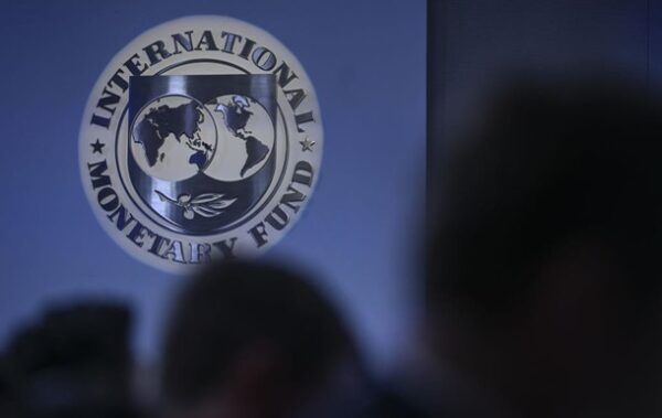 Світовий борг сягнув 250 трлн доларів – МВФ