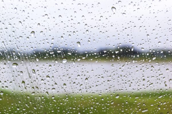 Тепло, подекуди грози: прогноз погоди на початок вересня