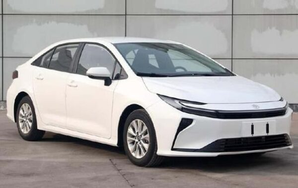 У Китаї розсекретили оновлений дизайн Toyota Corolla