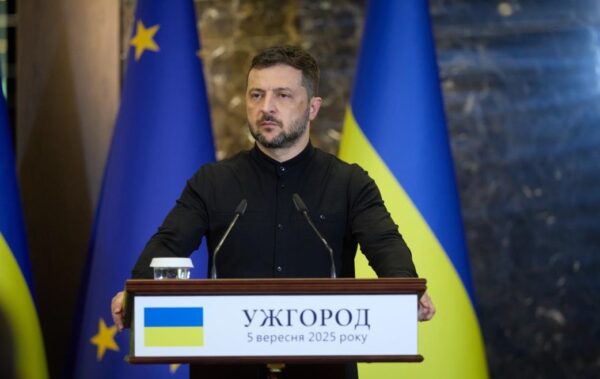 Успішно випробувано далекобійну зброю – Зеленський