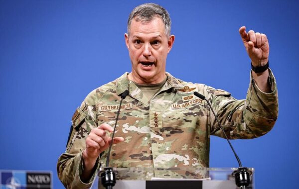 В НАТО пояснили, чому збивали дрони над Польщею дорогими ракетами