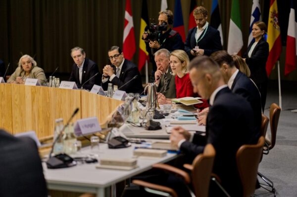 ЄС обговорює схему збільшення прибутків від заморожених активів РФ – ОП